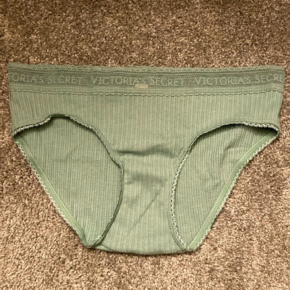 NWT Victorias Secret Hiphugger Panty